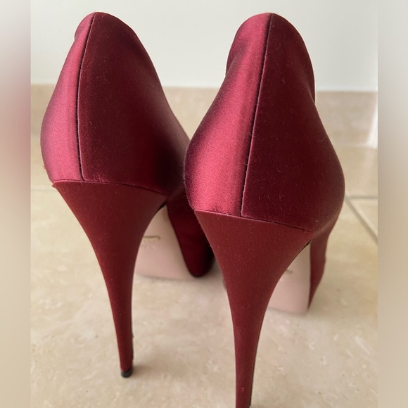 Silk Gucci Peep Toe Platform Pumps Heels 38.5/US 8.5 Burgundy Red - Picture 13 of 15